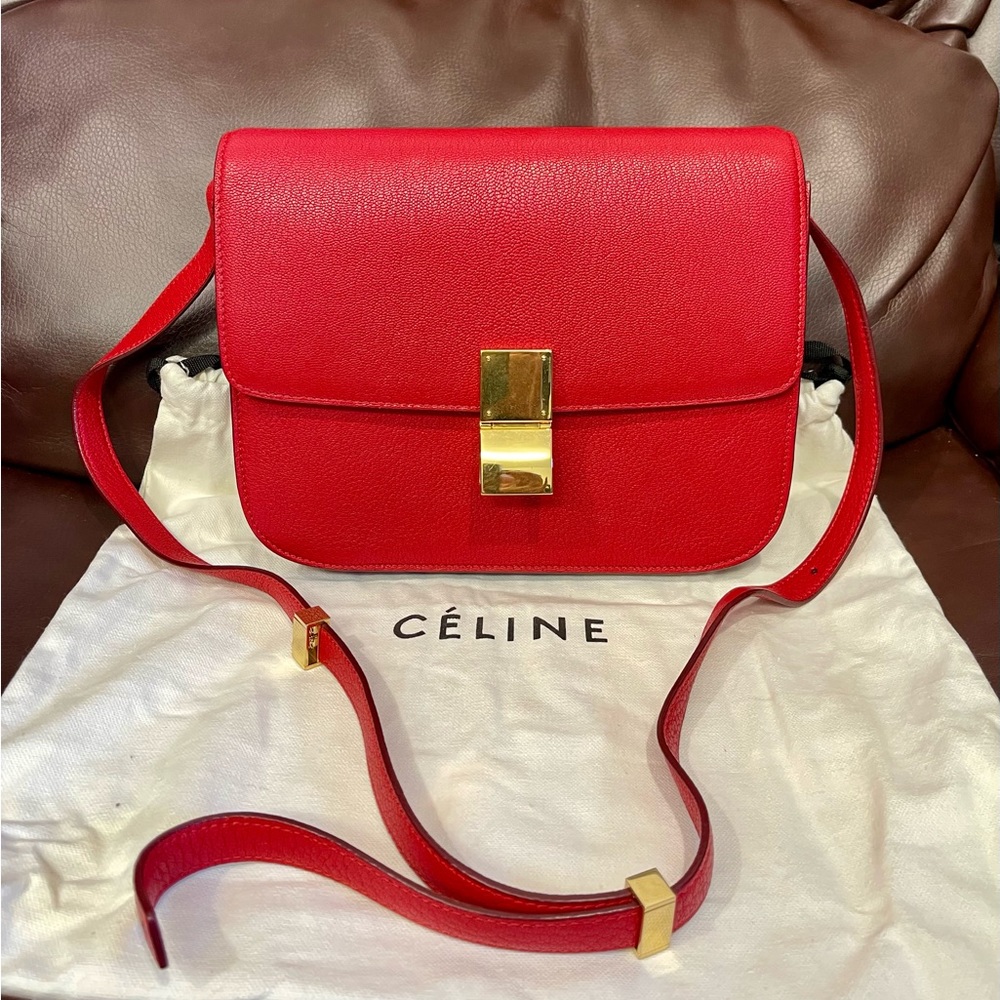 Celine Classic Box Triomphe Medium Calfskin Pebbled Leather red flap bag Handbag